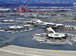 Measles Outbreak at Four Major US Airports Sparks Urgent Health Advisories as Holiday Travelers Warned