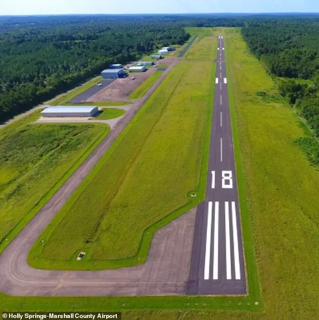 Tragic Plane Crash in Mississippi Claims Lives of Flight Instructor and Teenager, Community in Mourning