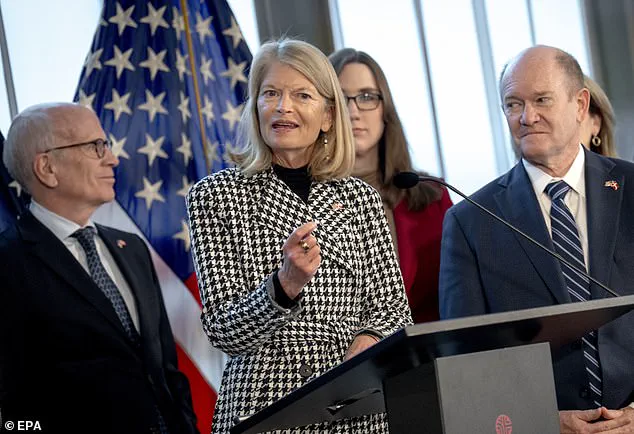 Trump Calls GOP Senators 'Losers' as Immigration Enforcement Tensions Boil in Minnesota