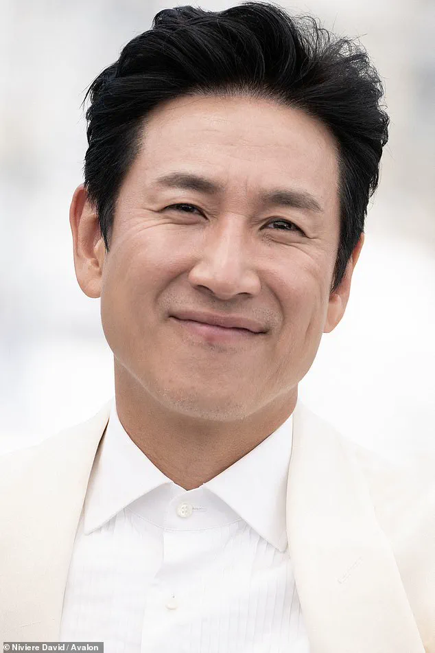 South Korean Singer Mo Su-jin Dies at 27; Cause of Death Unknown, Agency Releases Statement, Family Requests Privacy