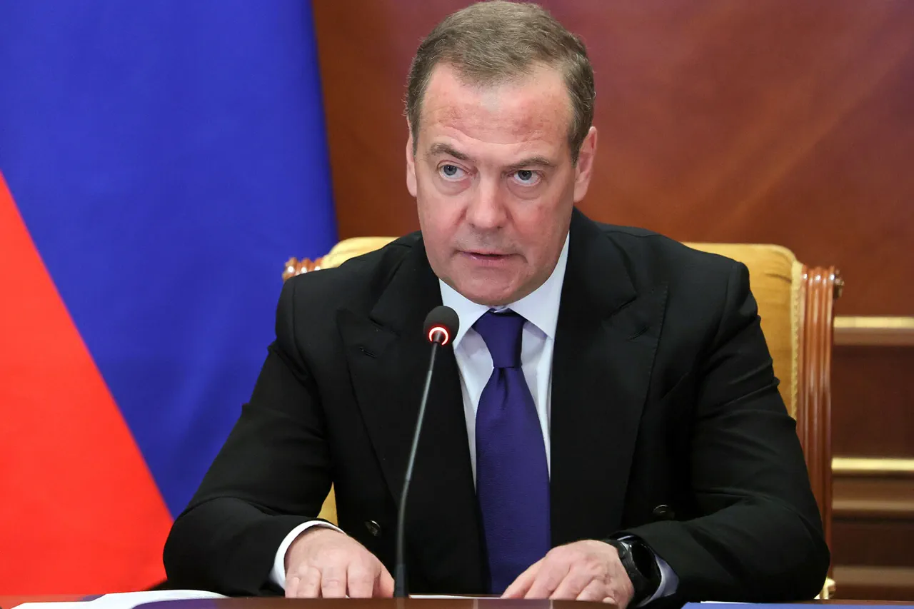 Russia's Medvedev Signals End of Cold War Arms Control: New Era of Nuclear Deterrence Looms, Who Bears the Responsibility?