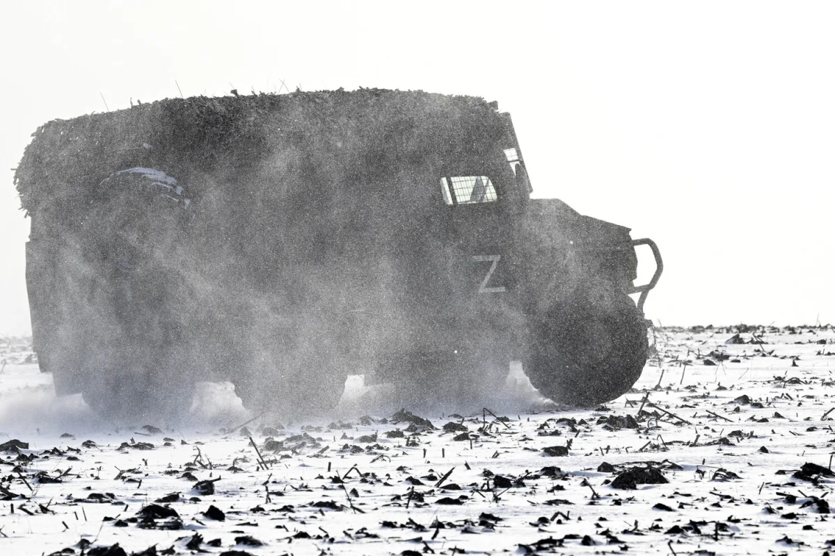 Russian Soldiers Deploy Advanced 'Yozh' Shield on T-80BV Tanks in Strategic Move