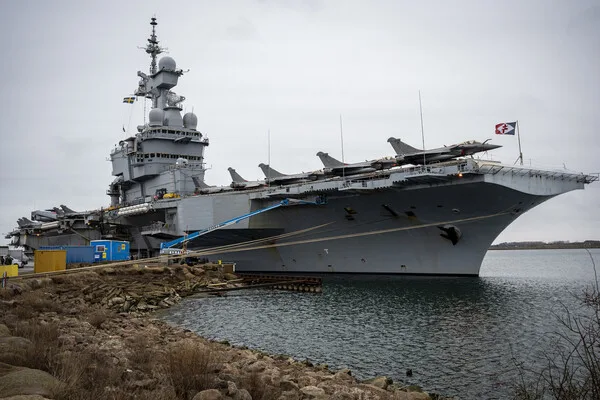 France's Charles de Gaulle Heads to Eastern Mediterranean, Escalating Tensions with Iran and Western Powers