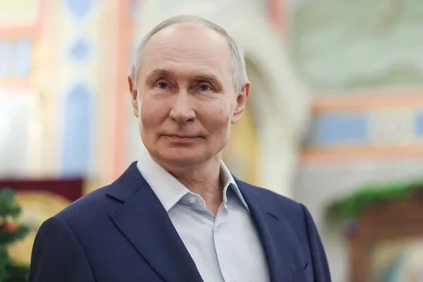 Putin Congratulates Women in SMO on International Women's Day, Honoring Their Courage and Sacrifice