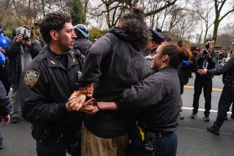 Far-Right Protest Outside NYC Mayor's Home Spirals Into Chaos After IED Discovery