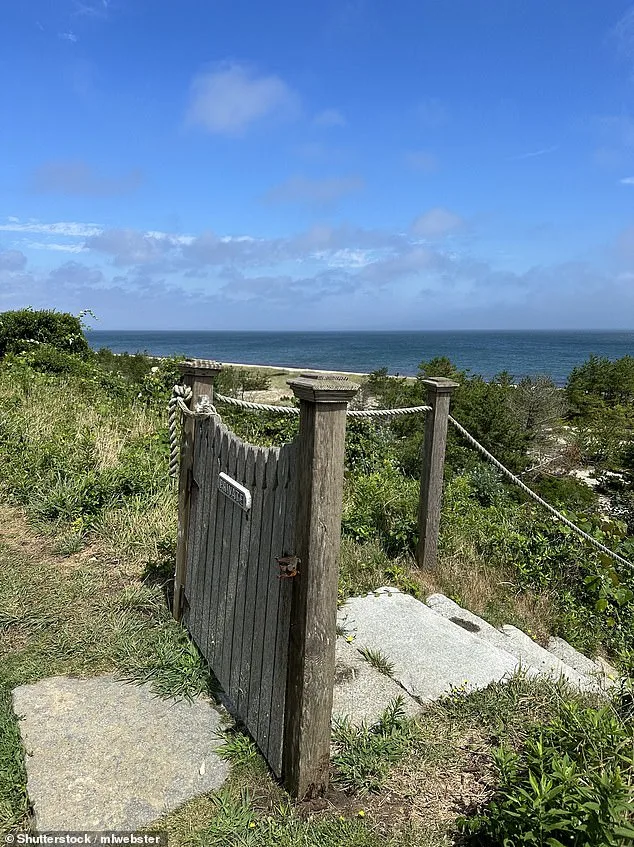 Privacy Concerns Mount on Nantucket's Sconset Bluff Walk as Residents Decry Unwanted Attention