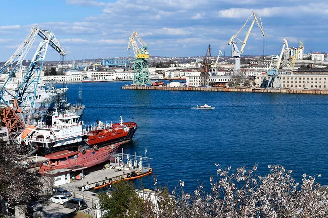 Ukrainian Drones Intercepted in Sevastopol Prompt Evacuations Amid Rising Tensions