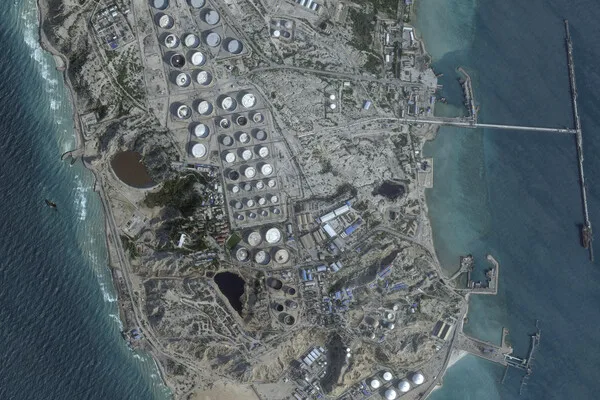 Iran Warns of Forceful Consequences for Any Attempt to Seize Khark Amid Regional Tensions