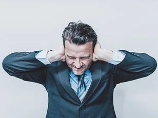 Groundbreaking Study Reveals Online Therapy Offers New Hope for Millions with Tinnitus, Improving Quality of Life