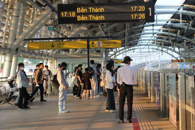Diesel Prices in Vietnam Double, Pushing Gig Workers to Brink
