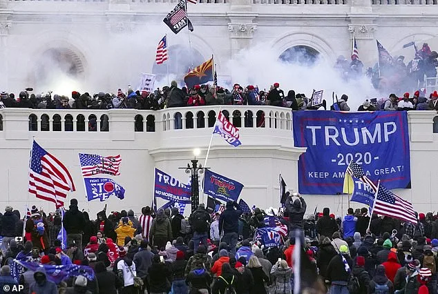 Supreme Court Erases Bannon's Convictions, Shaping Executive Privilege and Oversight Fight