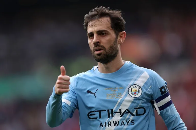 Premier League Title Race at Crucial Crossroads as Manchester City Face Chelsea in High-Stakes Showdown