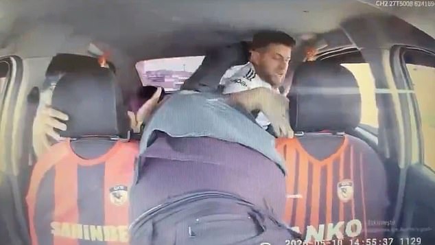 Turkish taxi driver disarms gunman and saves hostage after 50-mile chase