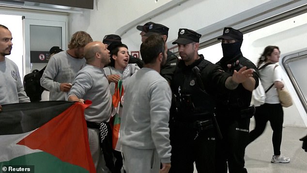 Basque Police Arrest Activists During Chaotic Welcome for Gaza Flotilla Returnees