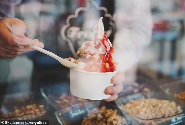 Traditional Greek Yogout Beats Sugar-Laden Alternatives for Weight Loss